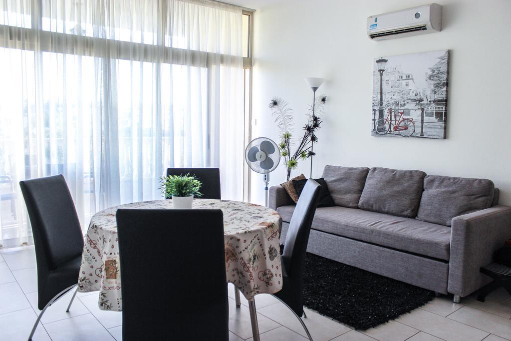 King'S Gardens Apartment Пафос Экстерьер фото
