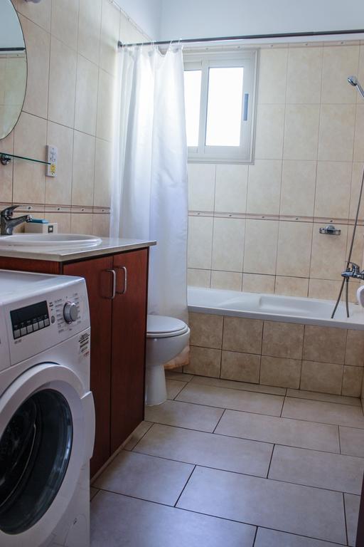 King'S Gardens Apartment Пафос Экстерьер фото