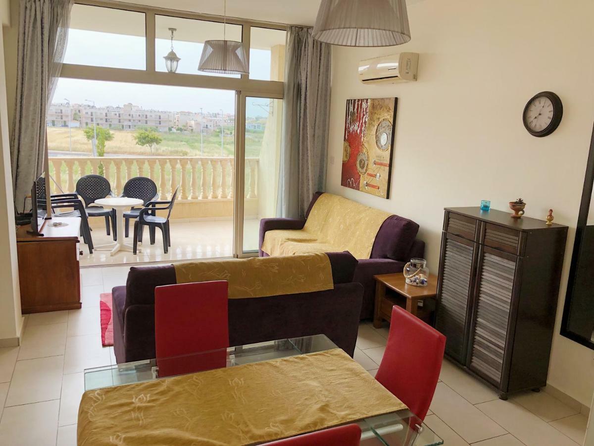 King'S Gardens Apartment Пафос Экстерьер фото