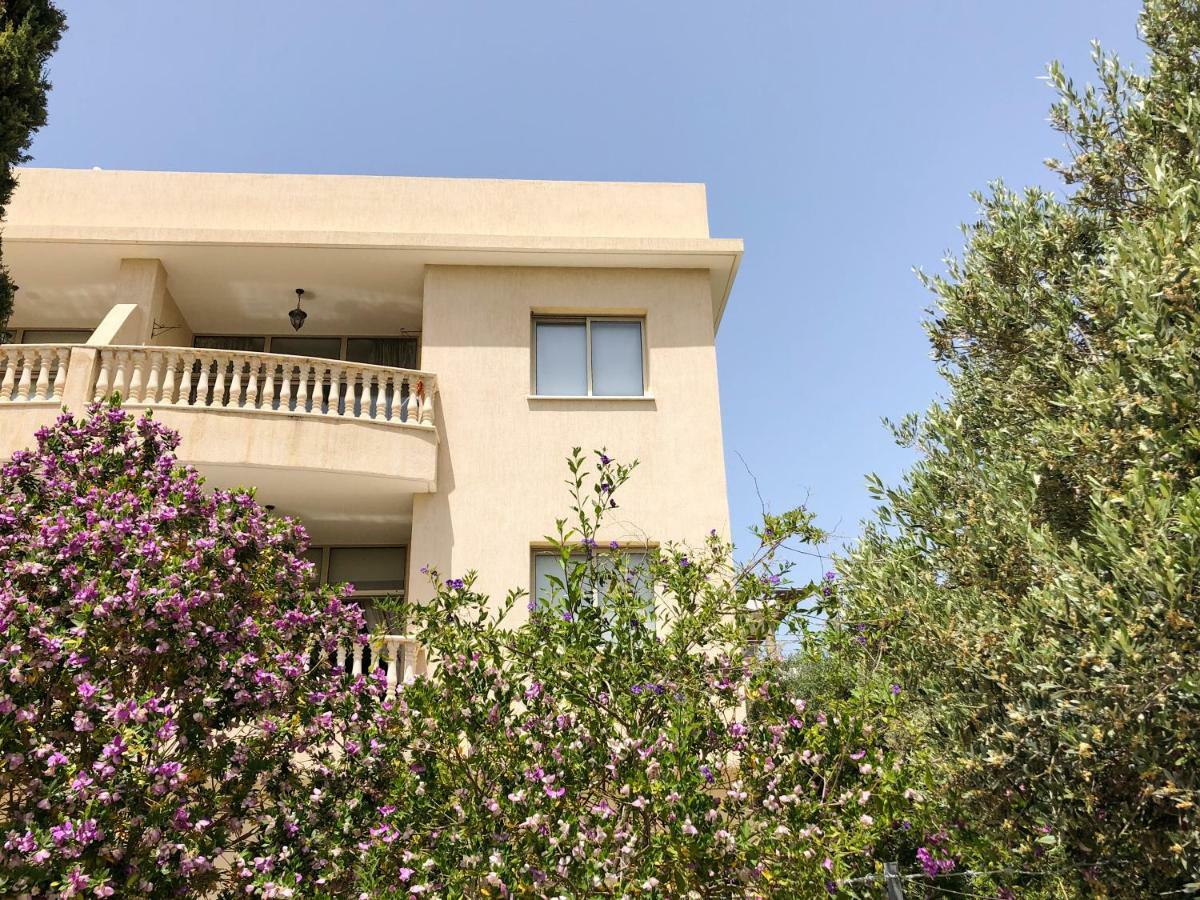 King'S Gardens Apartment Пафос Экстерьер фото